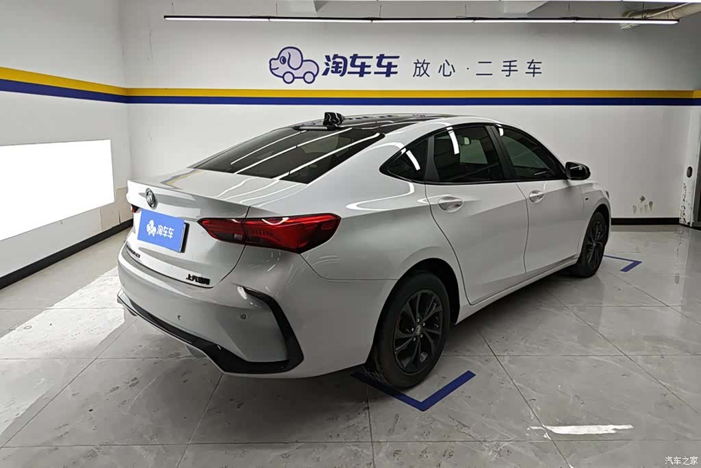 Buick Verano, 2022 3