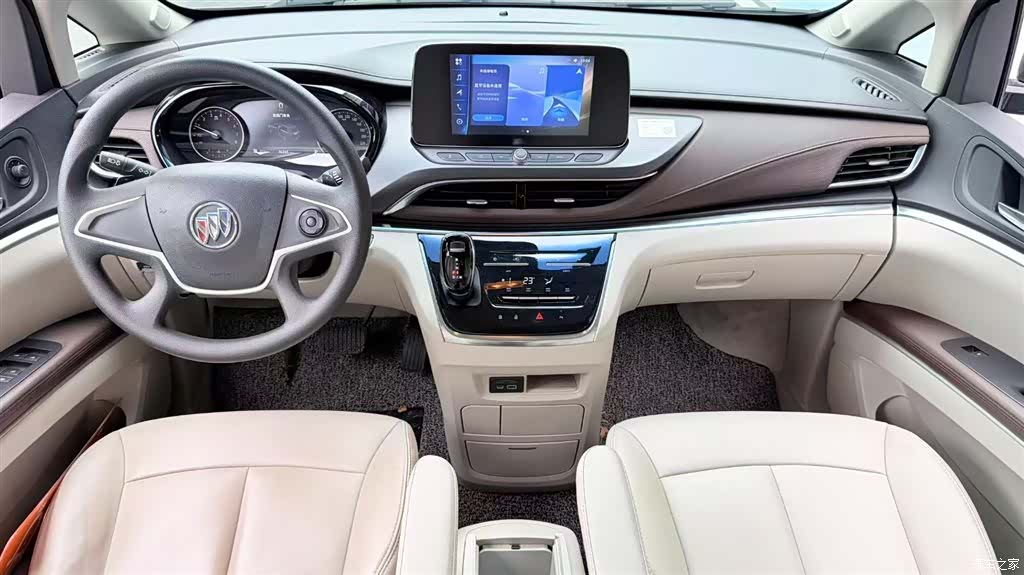 Buick GL8, 2022 3