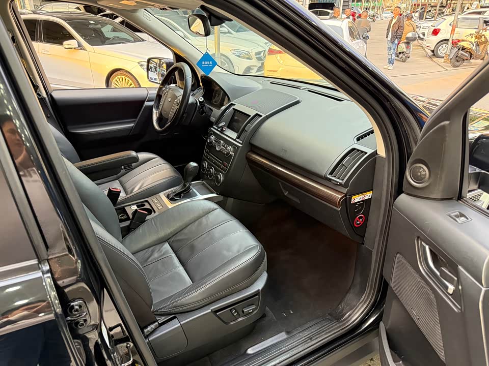 Land Rover Freelander 2