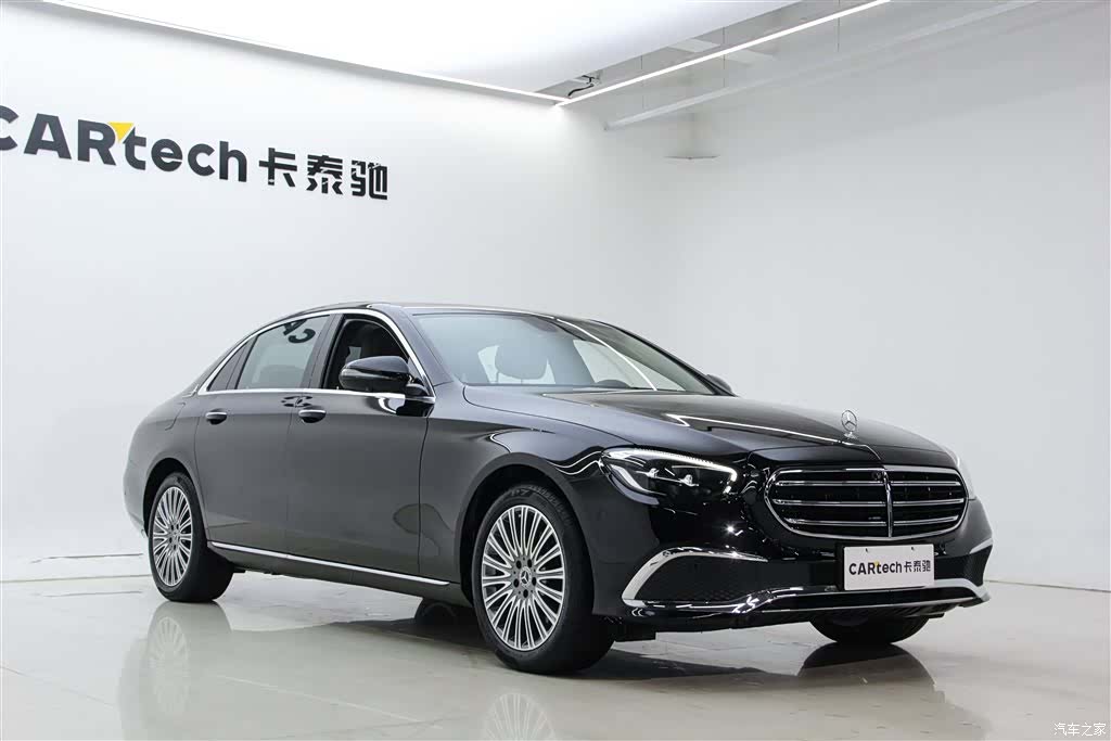 Mercedes-Benz E-Class, 2023 3