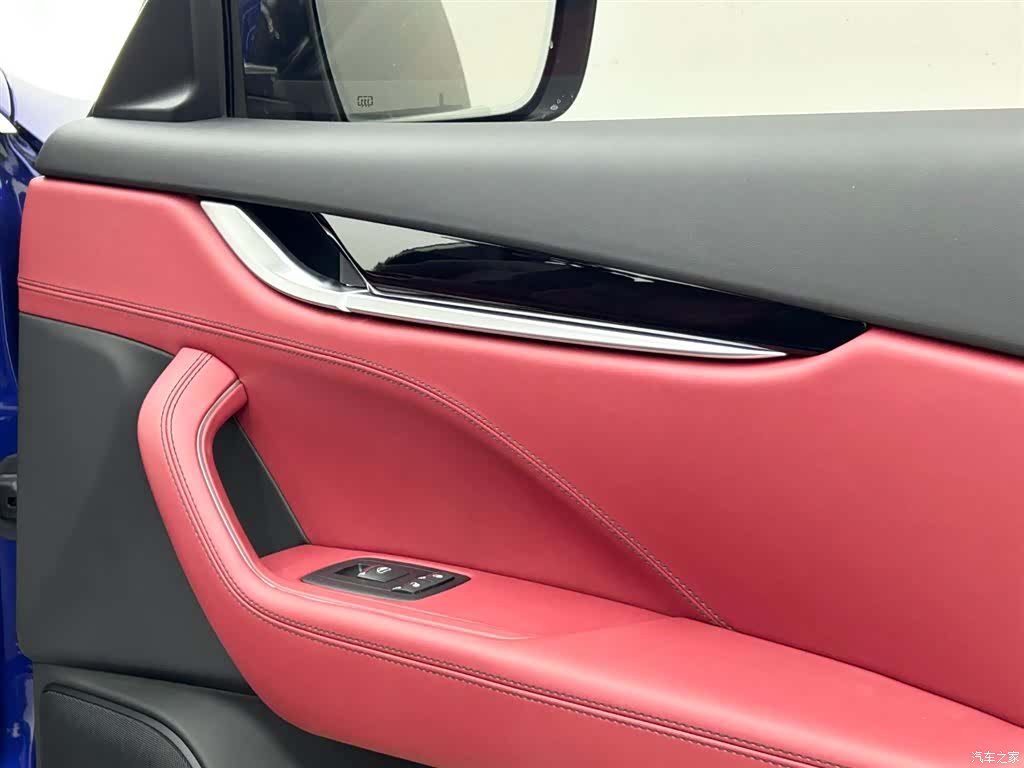 Maserati Levante, 2018 17