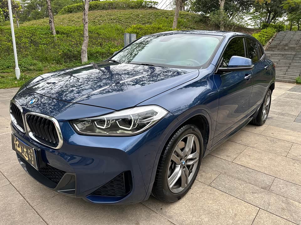 BMW X2