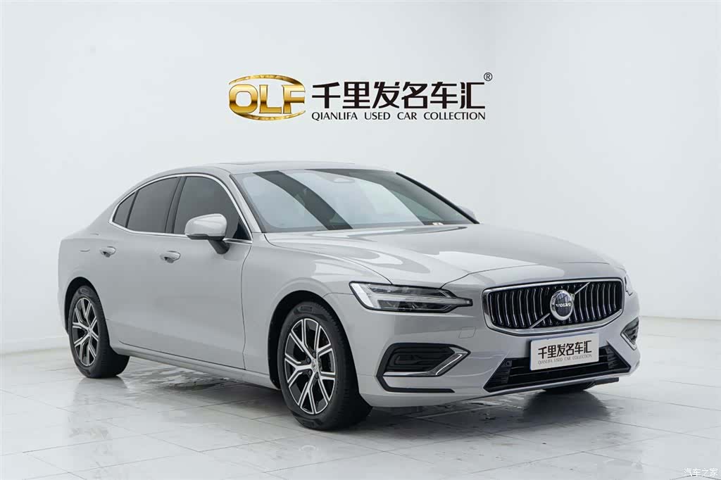 Volvo S60, 2023 3