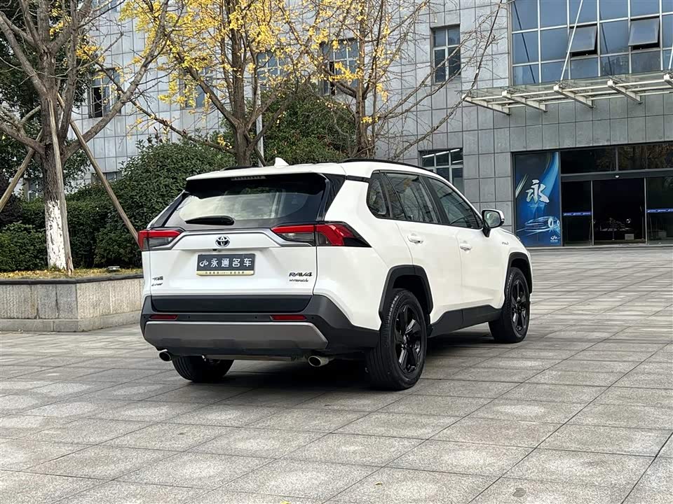 Toyota RAV4 Rongfang