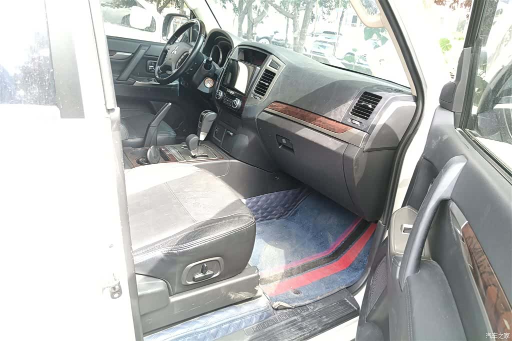 Mitsubishi Pajero, 2020 8