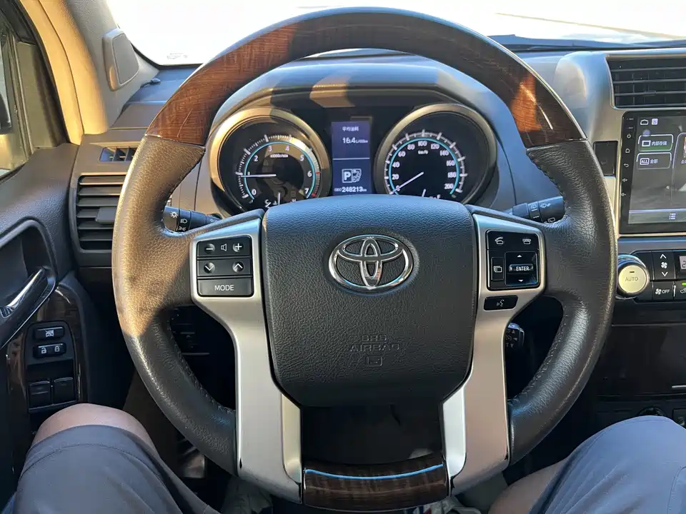 Toyota Prado
