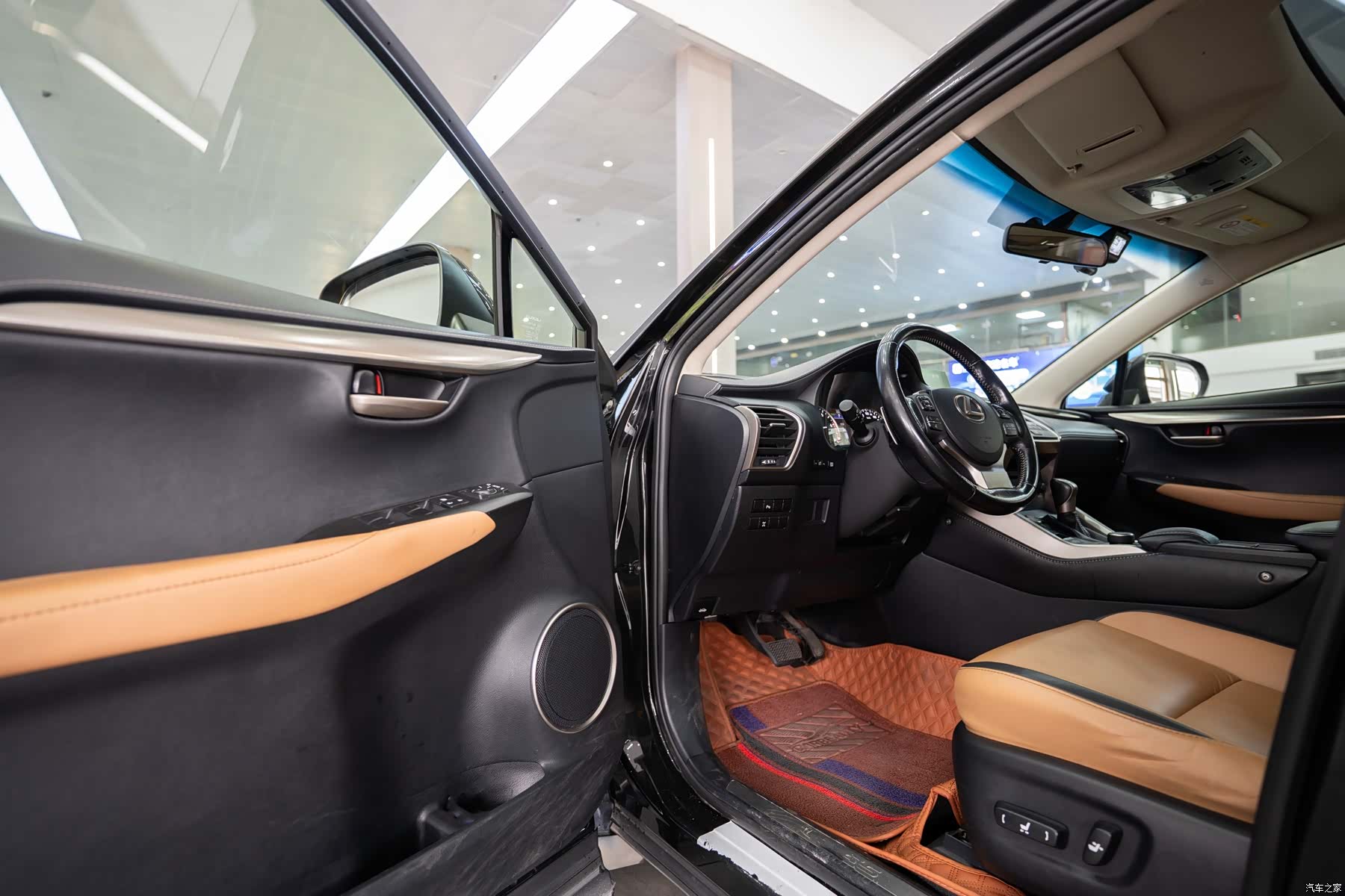 Lexus NX, 2016 10