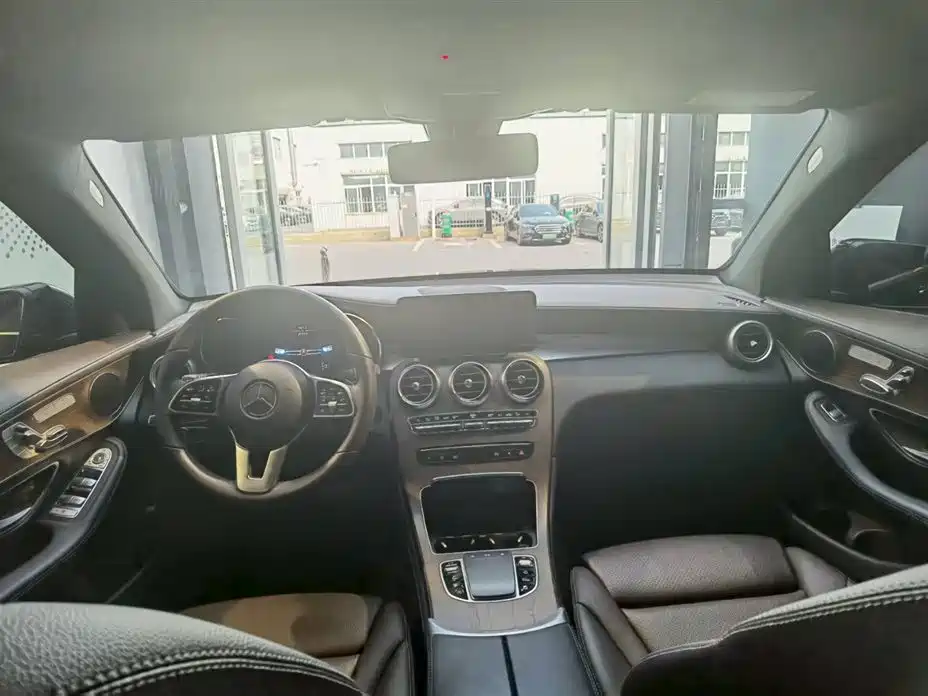 Mercedes-Benz GLC Mercedes-Benz GLC
