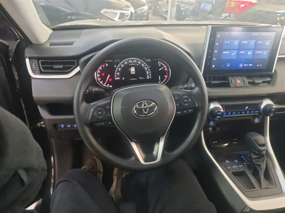 Toyota RAV4 Rongfang