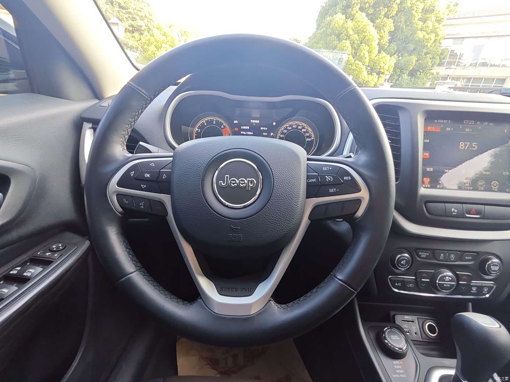 Jeep Cherokee, 2016 14