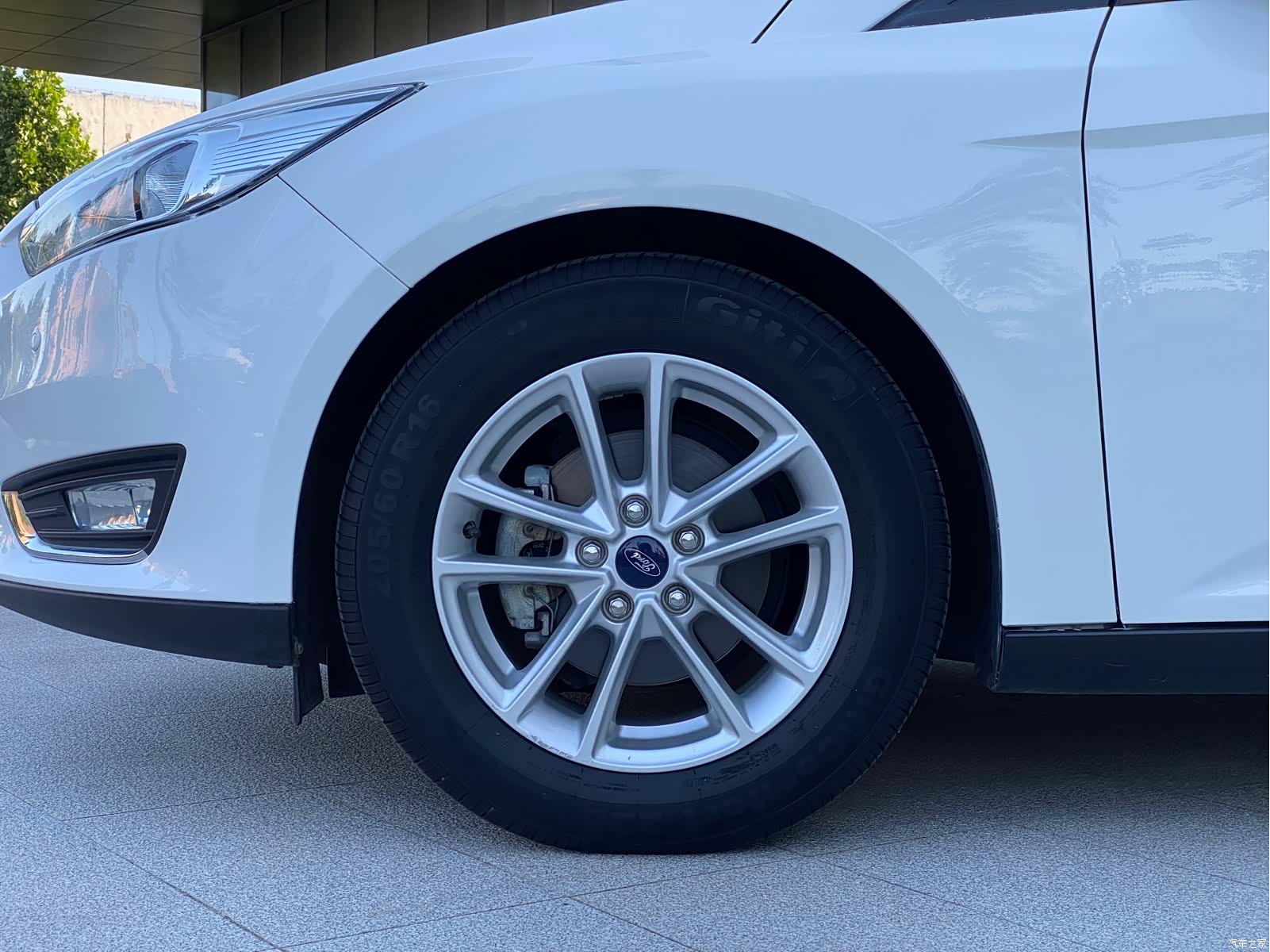 Ford Focus, 2016 11