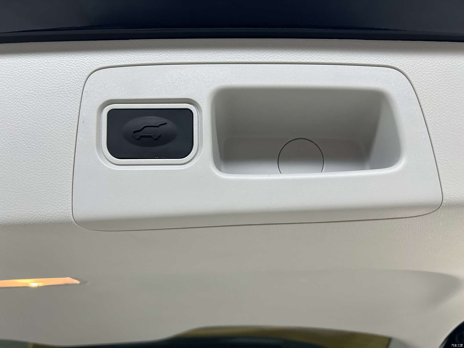 Buick GL8, 2023 32