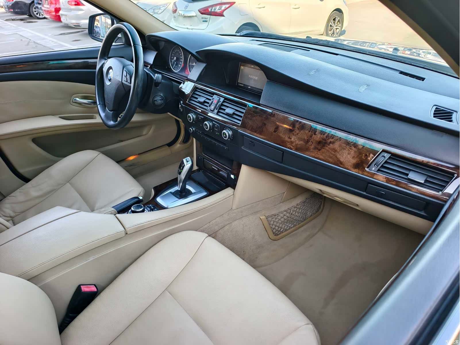 BMW 5 Series, 2010 19