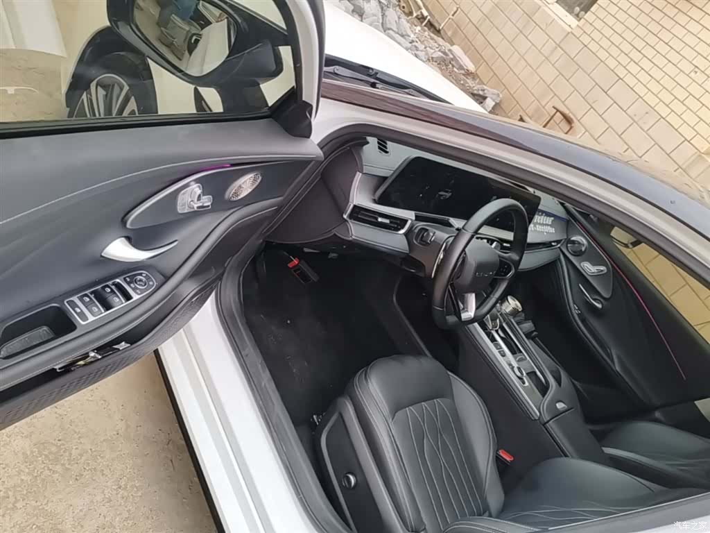 Chery Arrizo 8, 2025 16