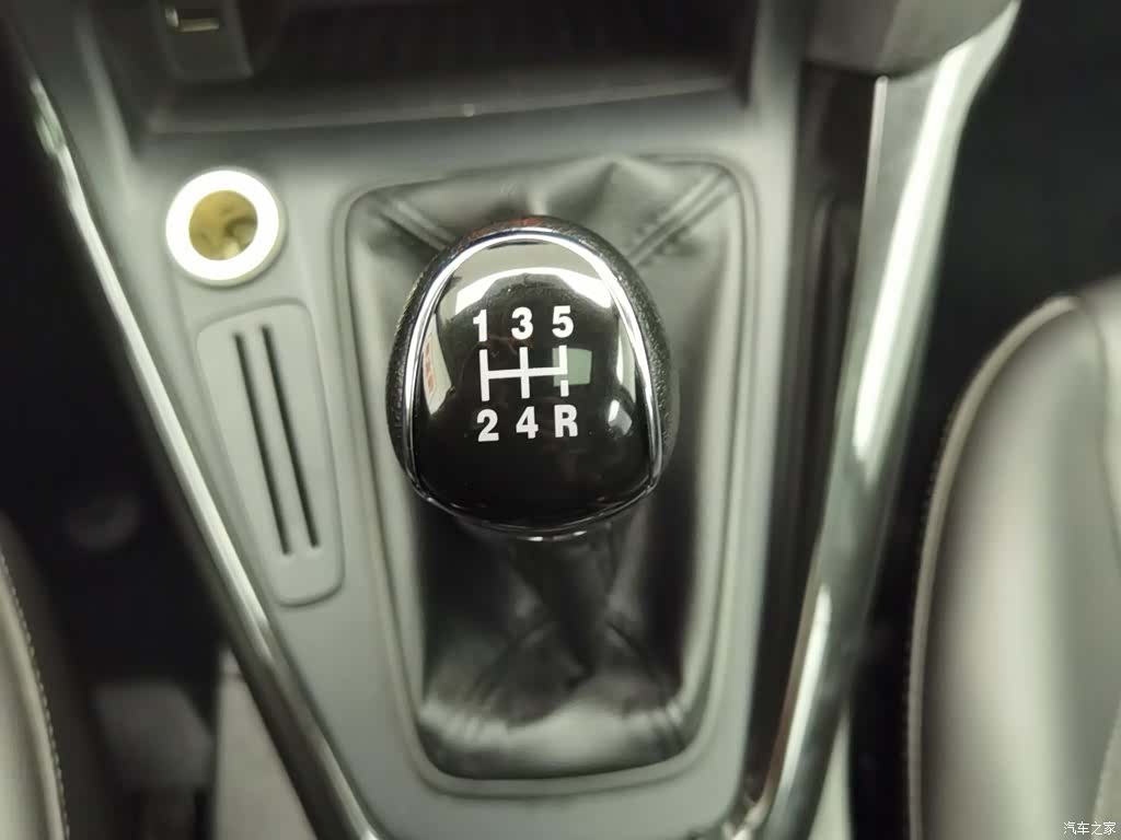 Ford Focus, 2016 13