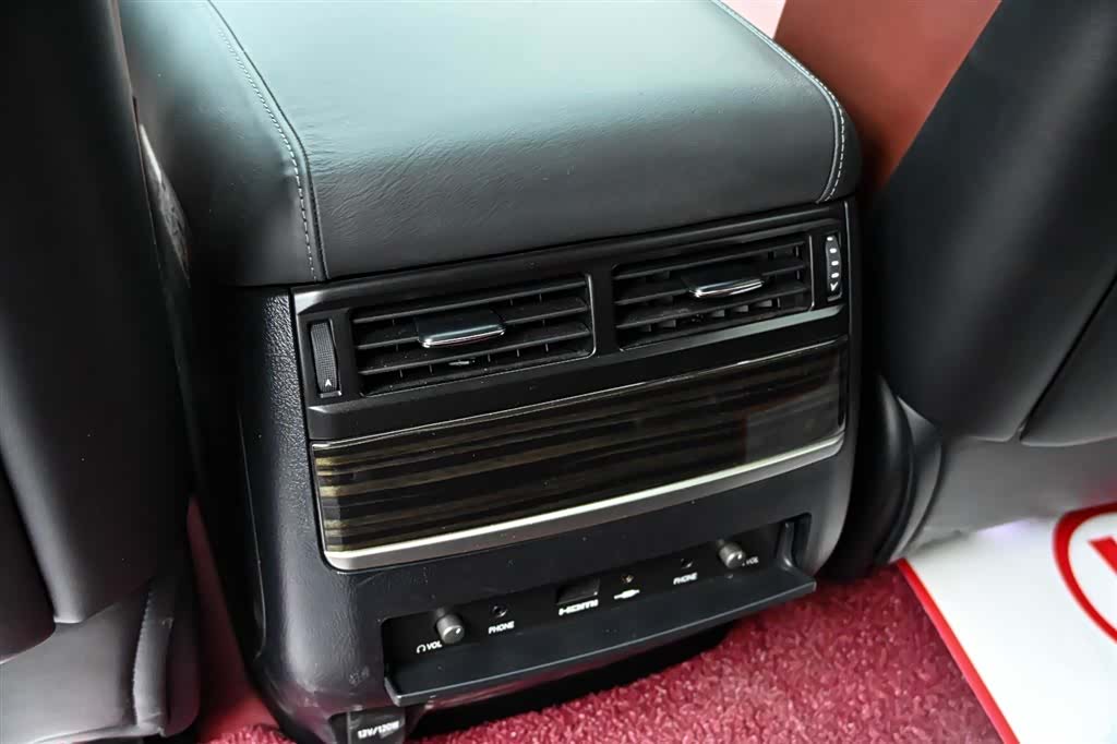 Lexus LX, 2022 36