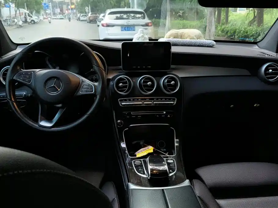 Mercedes-Benz GLC Mercedes-Benz GLC
