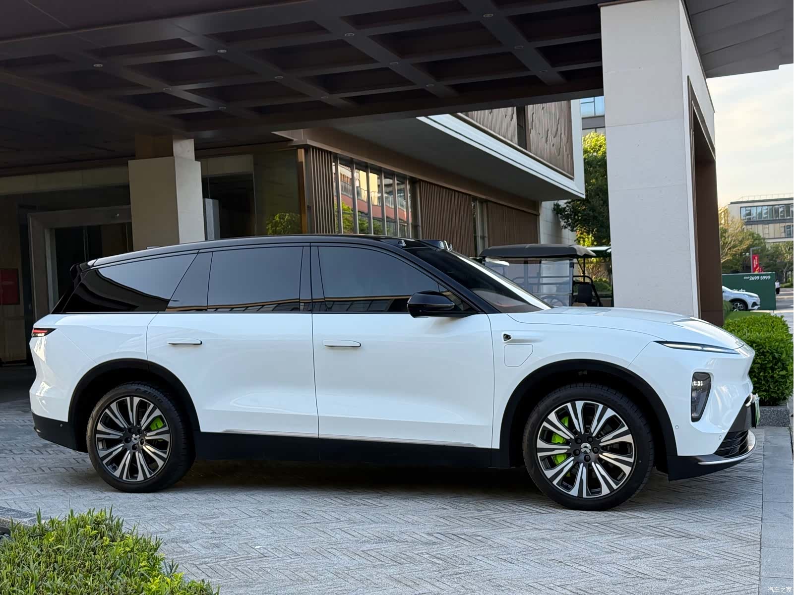 NIO ES8, 2024 4