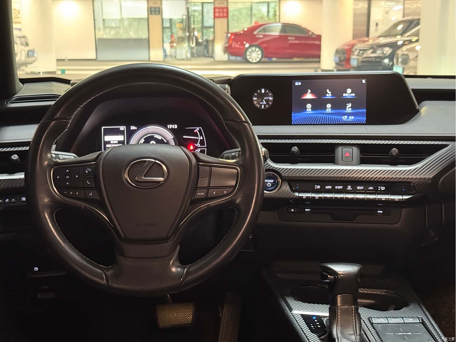 Lexus UX, 2019 10