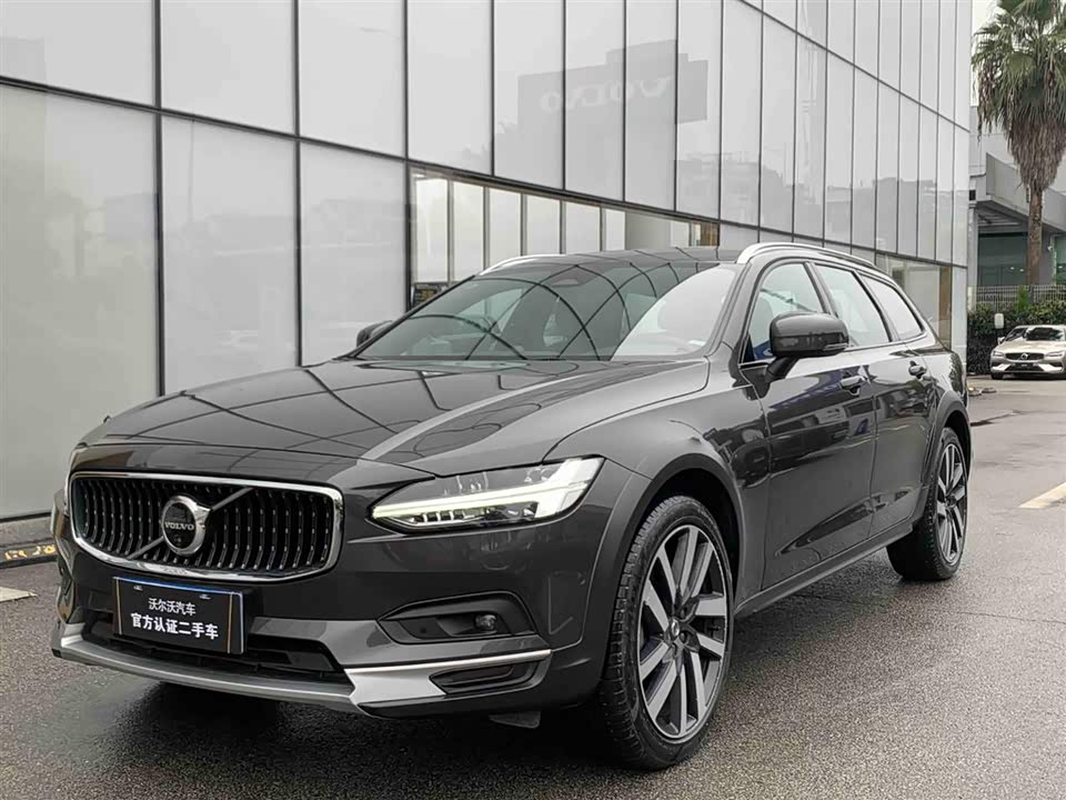 Volvo V90