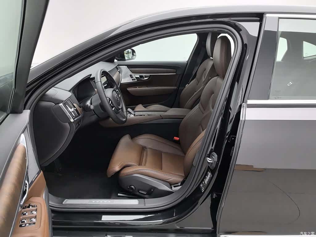 Volvo S90, 2021 10