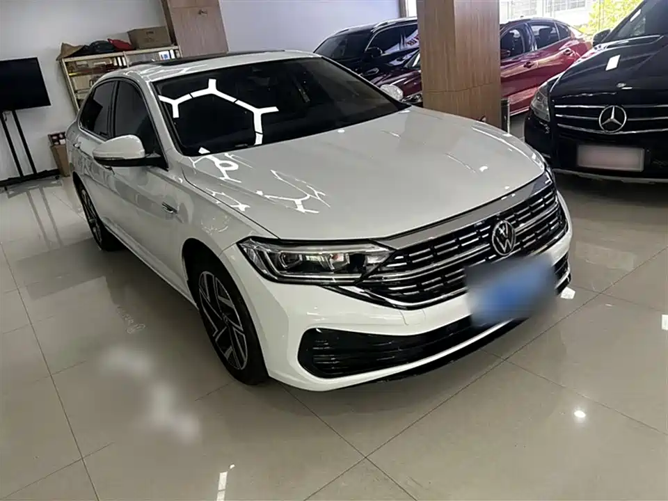 Volkswagen Sagitar