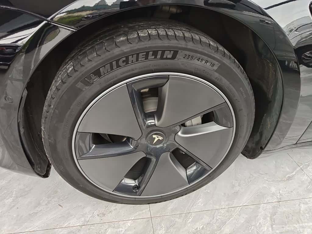 Tesla Model 3, 2023 23