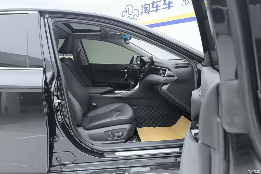 Toyota Camry, 2023 8