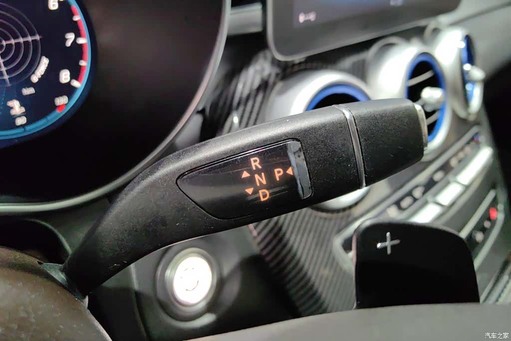 Mercedes-Benz GLC, 2021 16