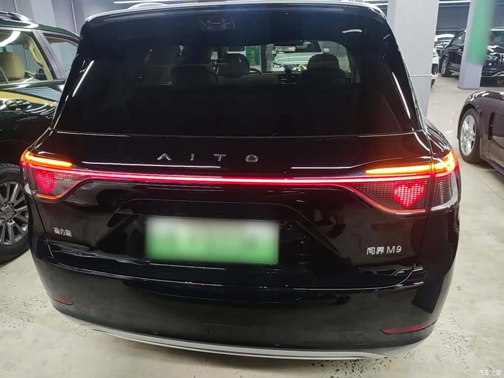 AITO M9, 2025 6