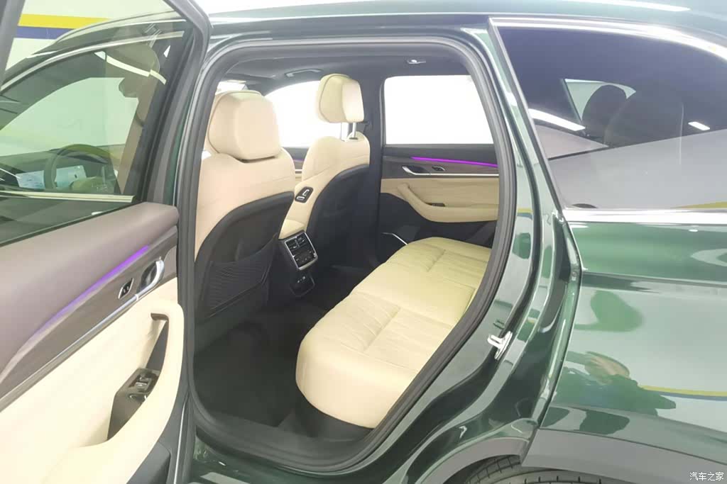 Geely Xingyue L, 2024 11