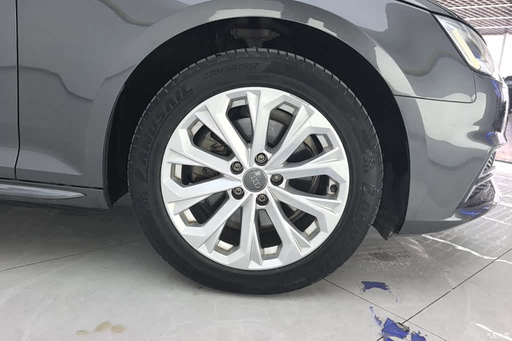 Audi A4L, 2019 6