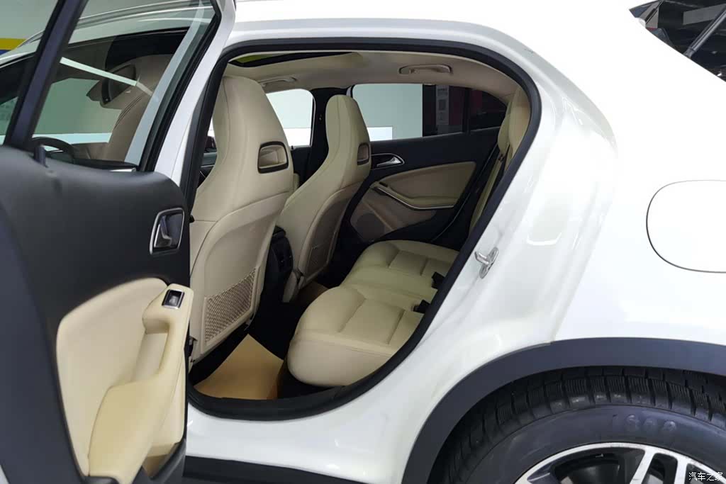 Mercedes-Benz GLA, 2016 11