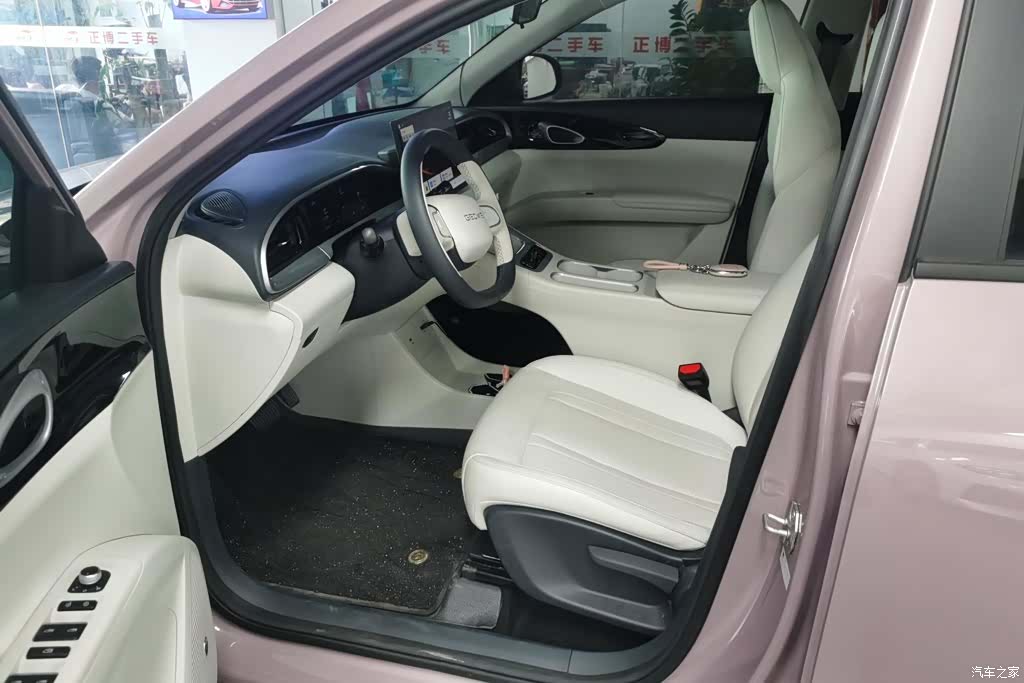 Geely Xingyuan, 2025 9