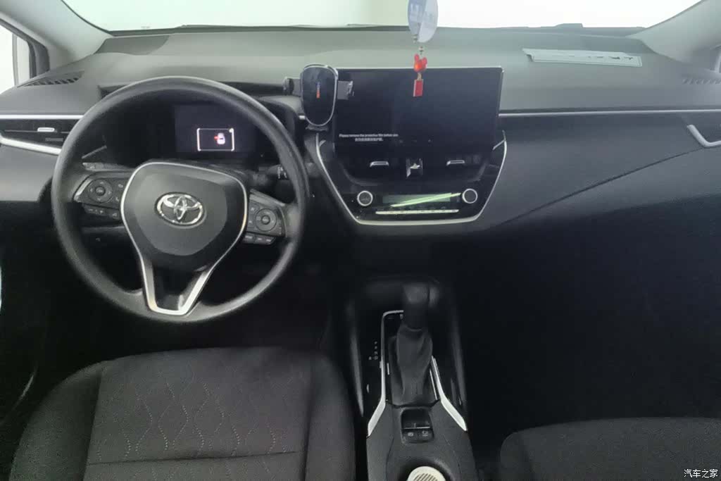 Toyota Corolla, 2024 12