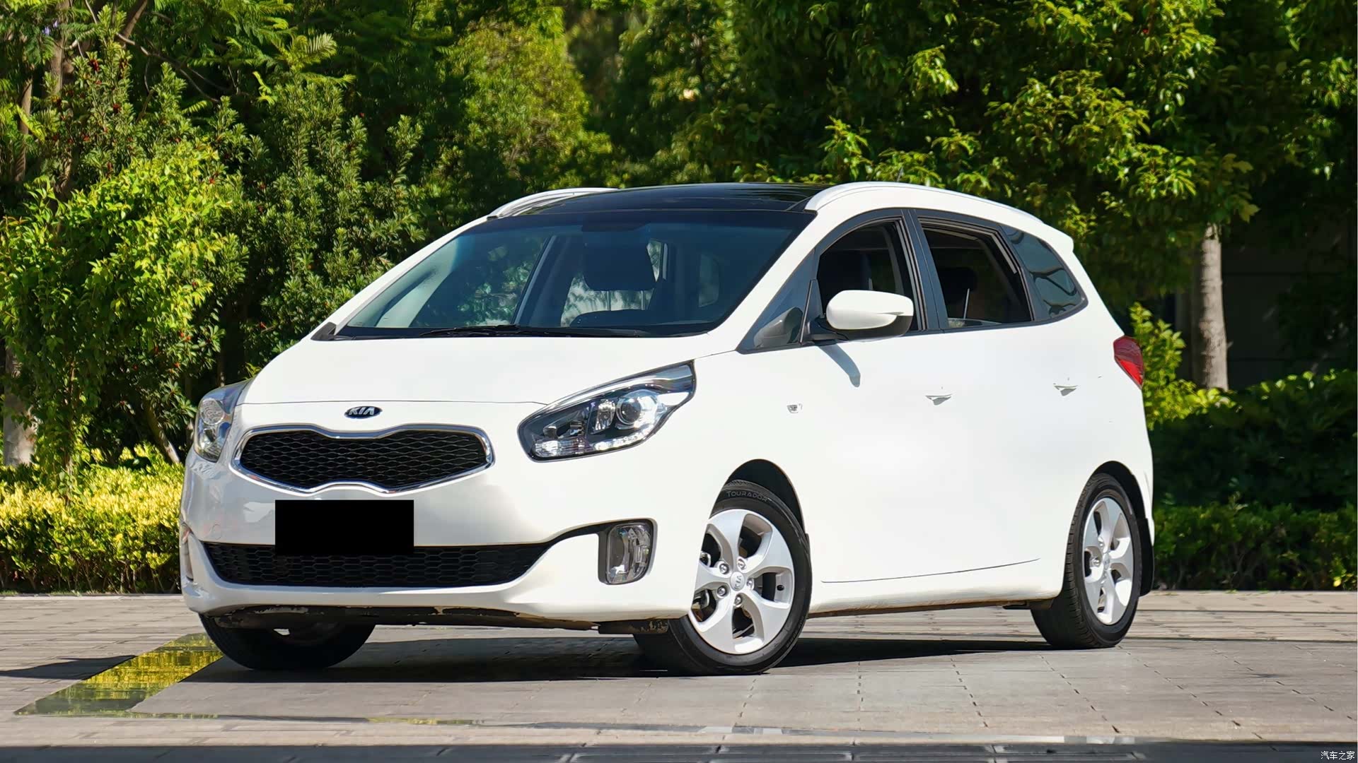 Kia 5, 2013 1
