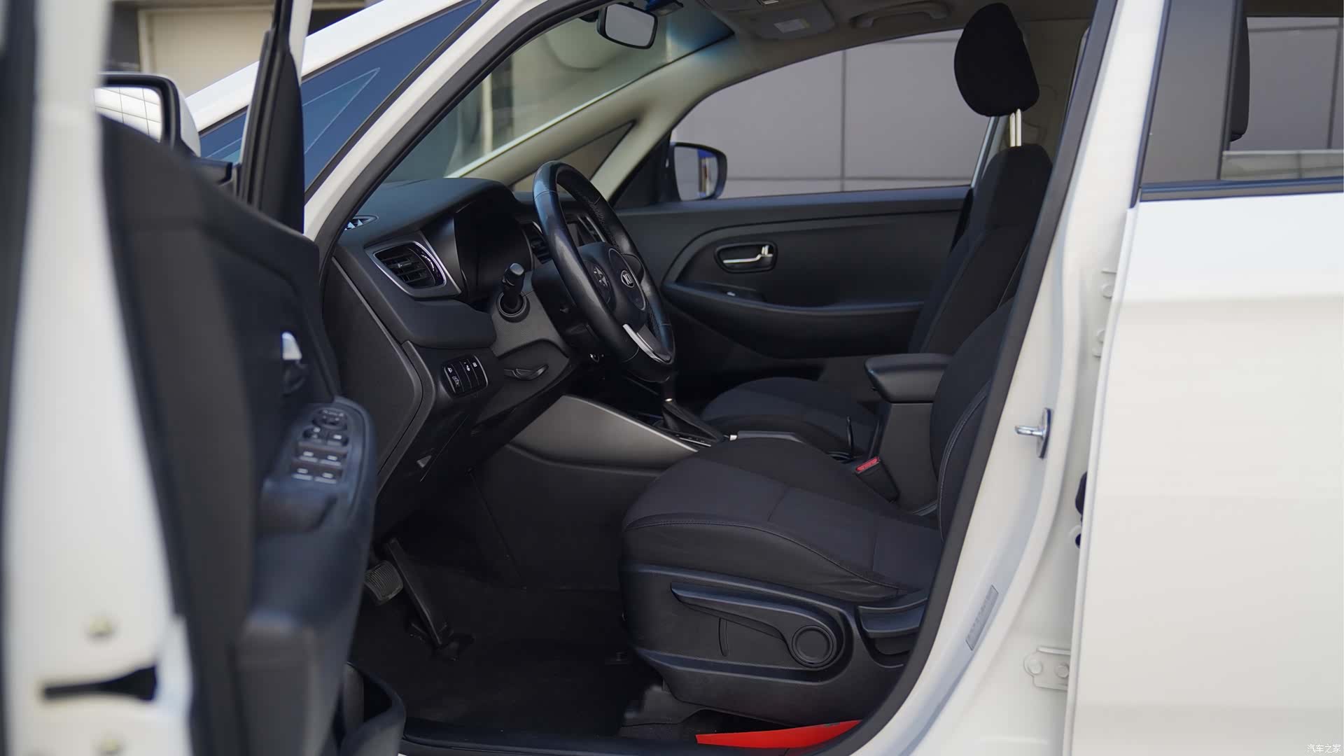 Kia 5, 2013 4