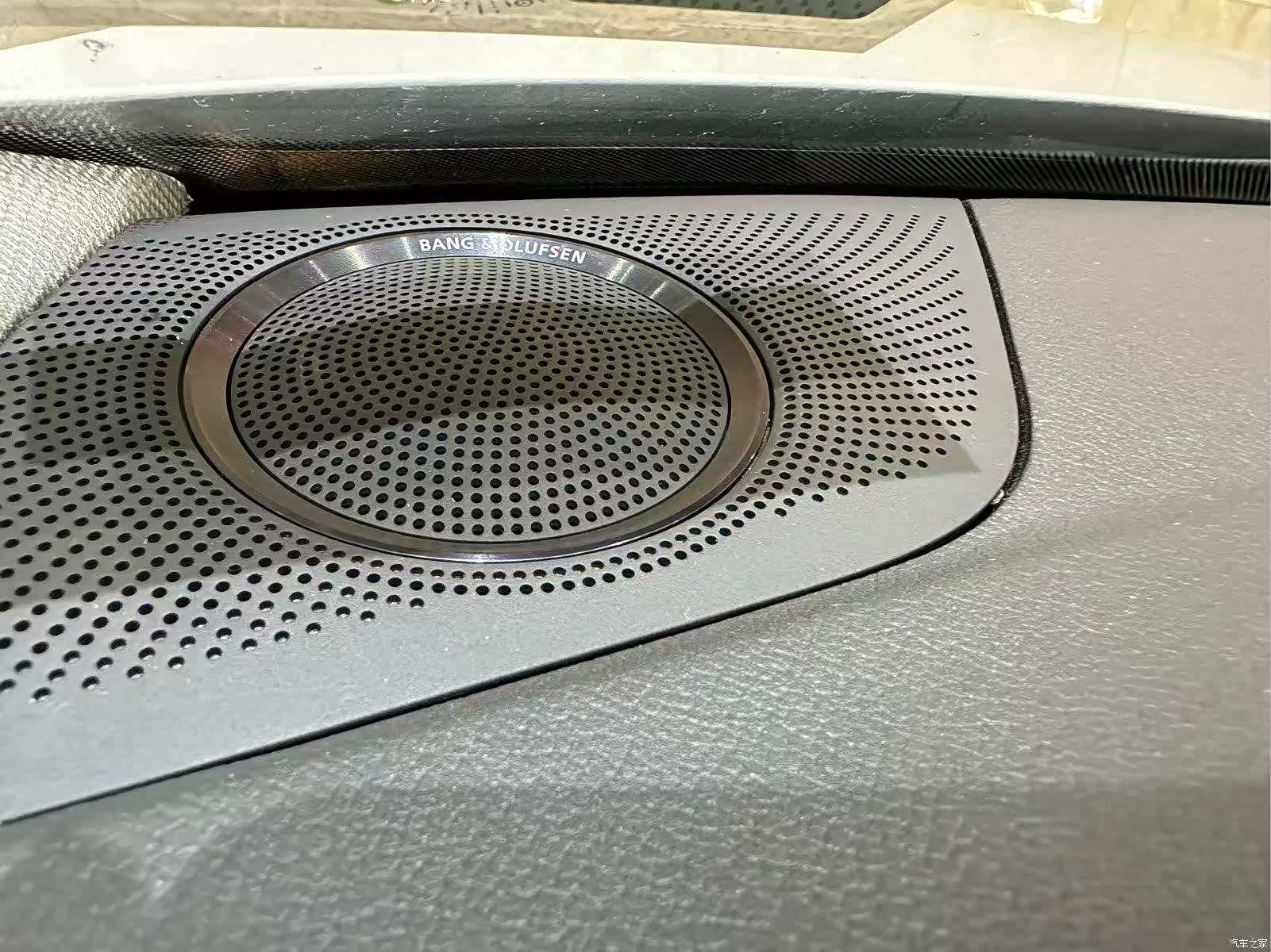 Audi A4L, 2016 9