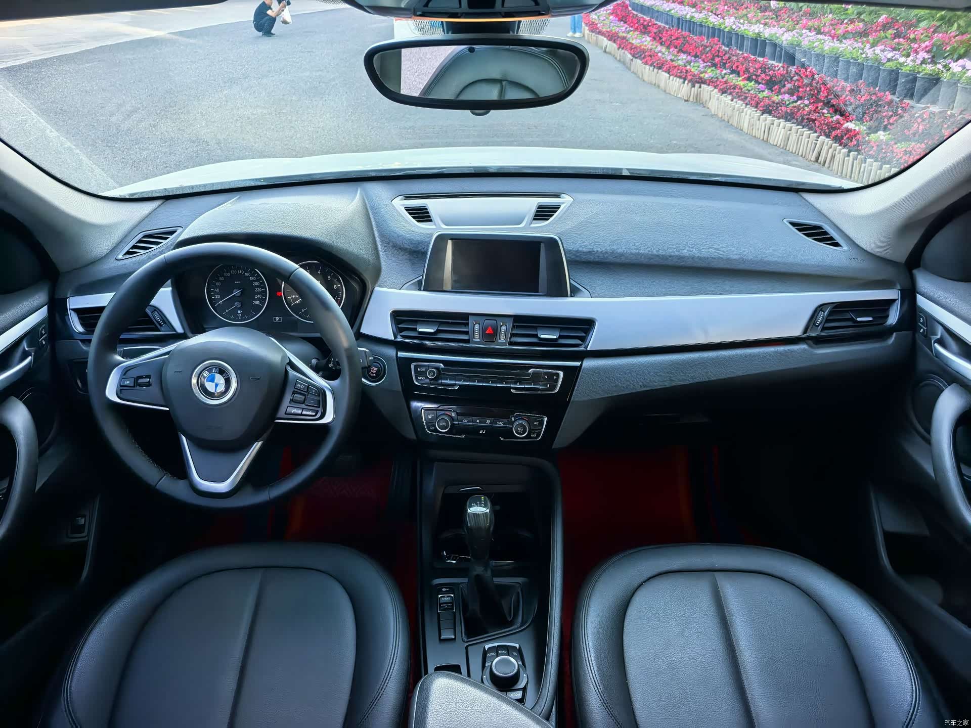 BMW X1, 2017 все фото