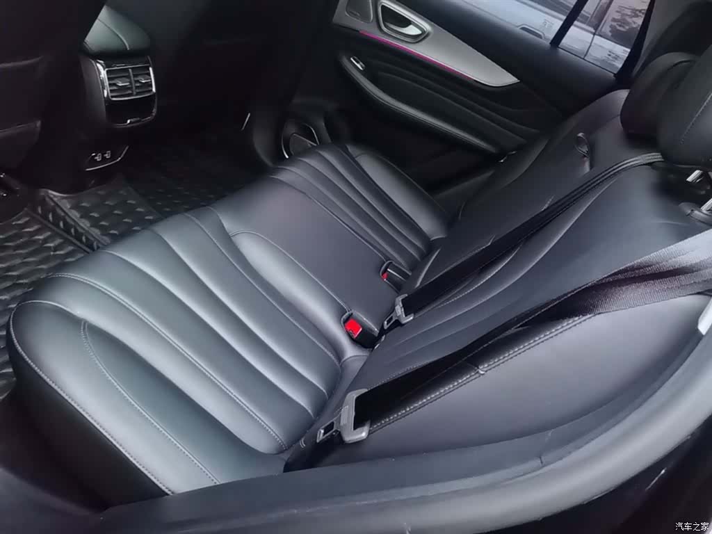 Roewe RX5, 2021 17
