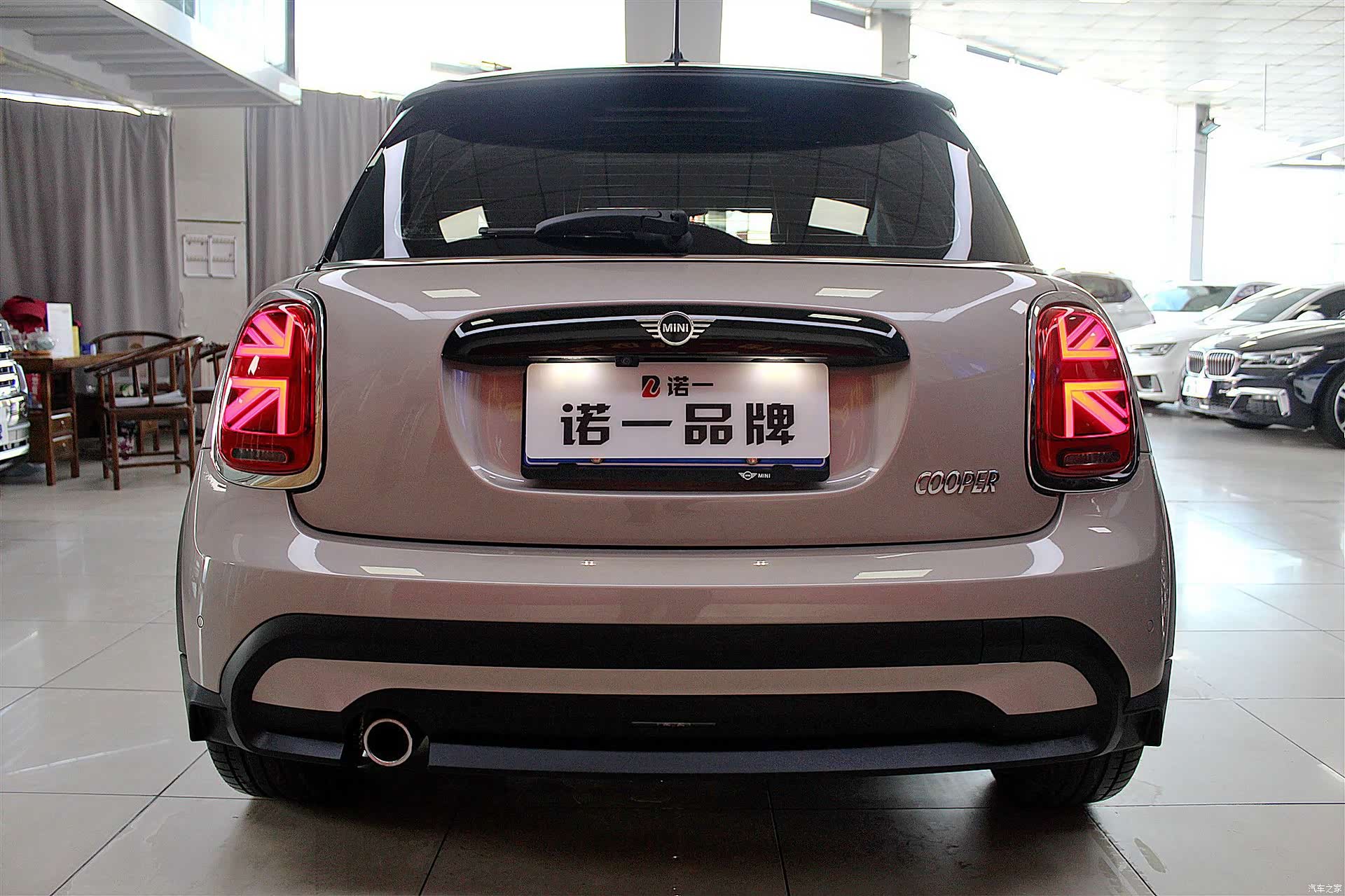 Mini Cooper, 2024 4