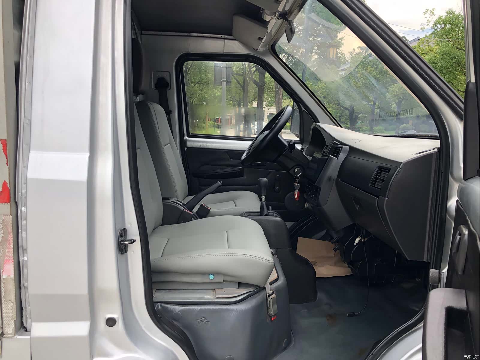 Wuling L3C, 2019 13