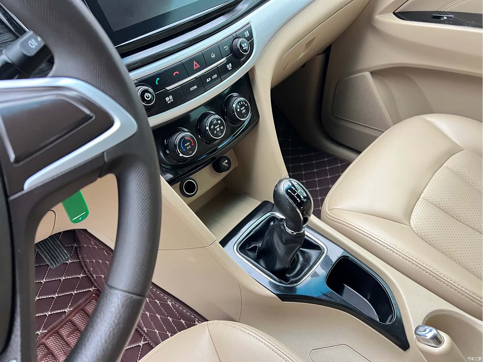 Wuling 730, 2018 9