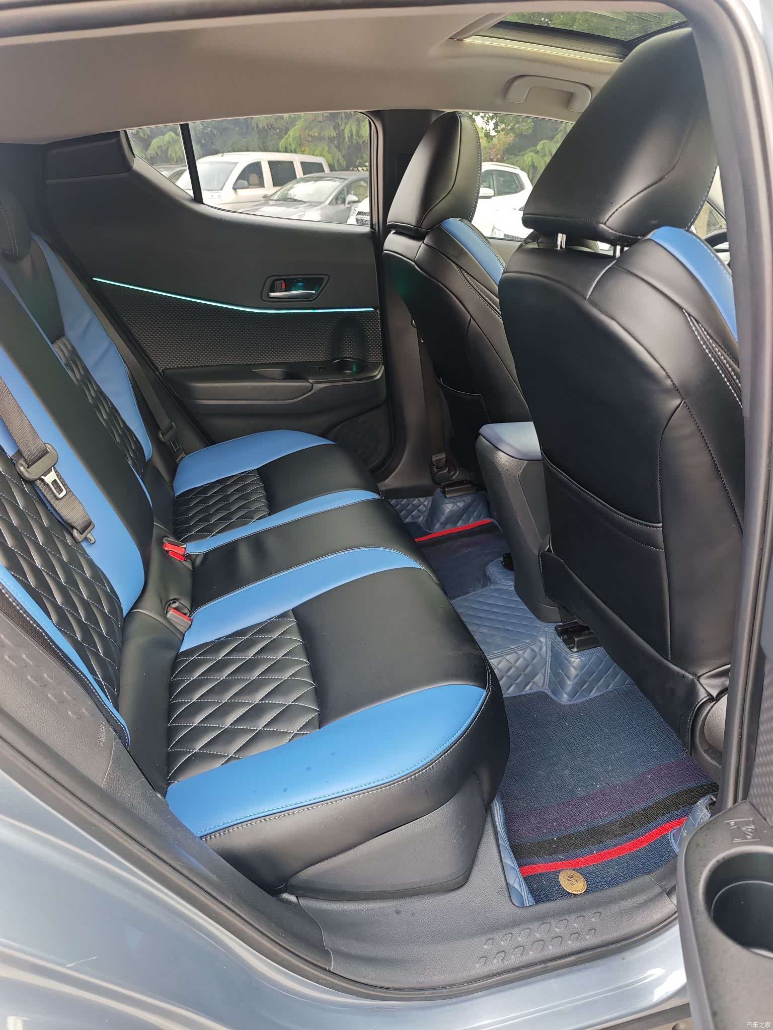 Toyota C-HR, 2021 11