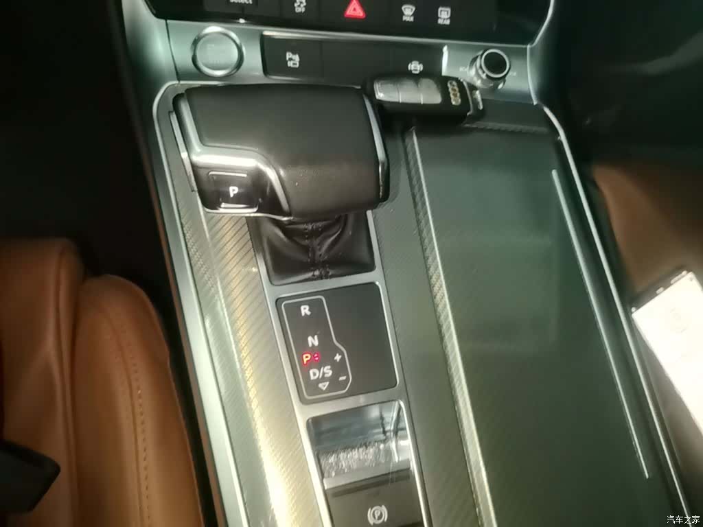 Audi A6L, 2019 14