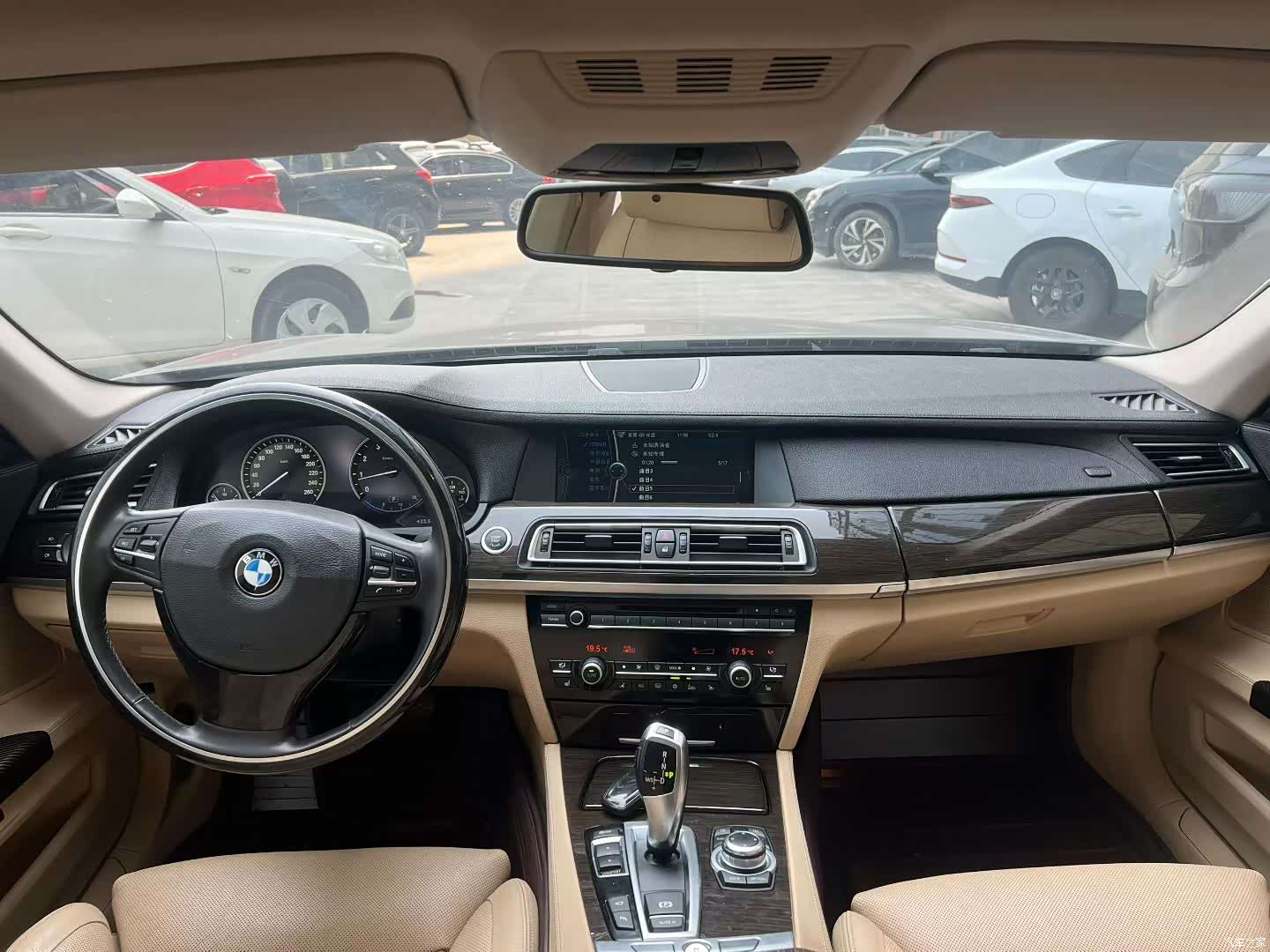 BMW 7 Series, 2012 4