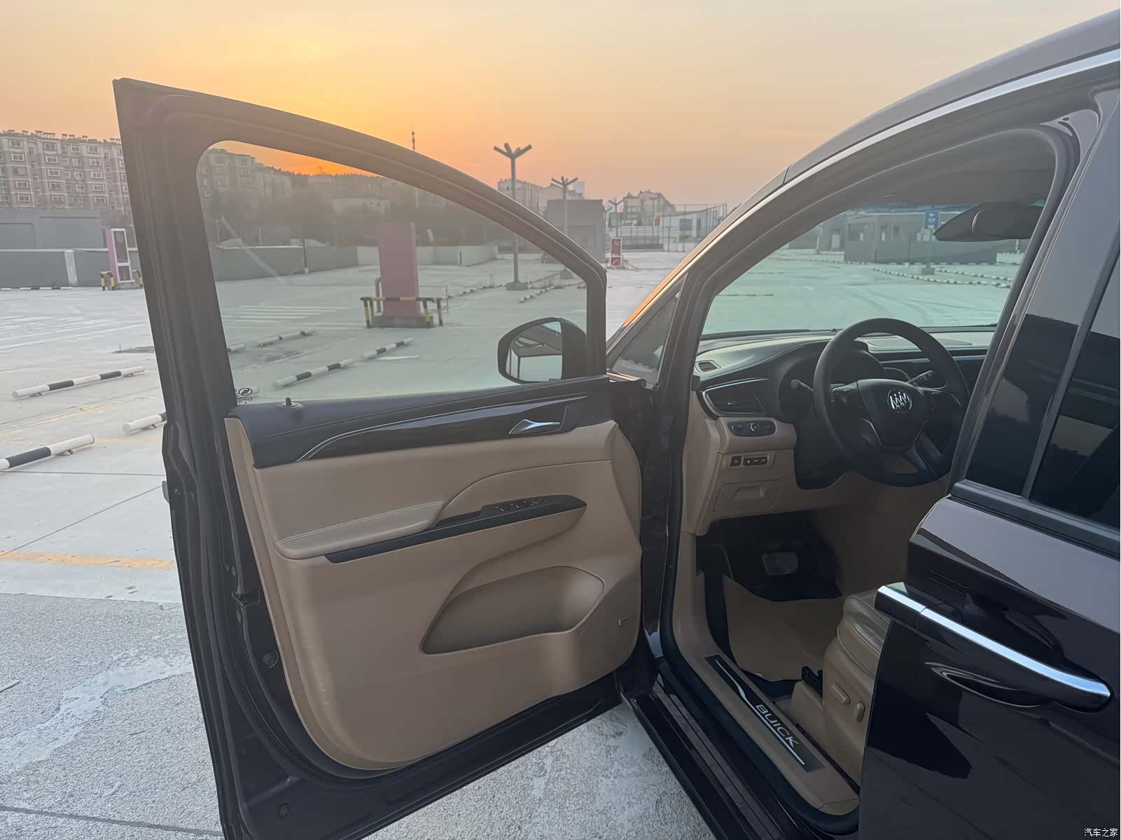 Buick GL8, 2018 17