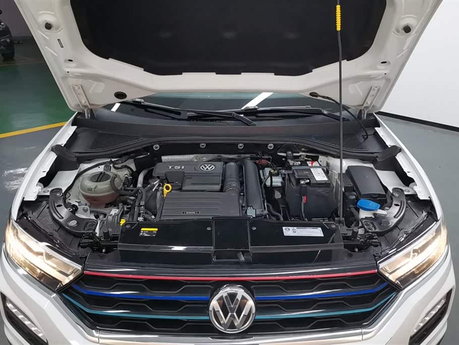 Volkswagen T-ROC exploring Songs