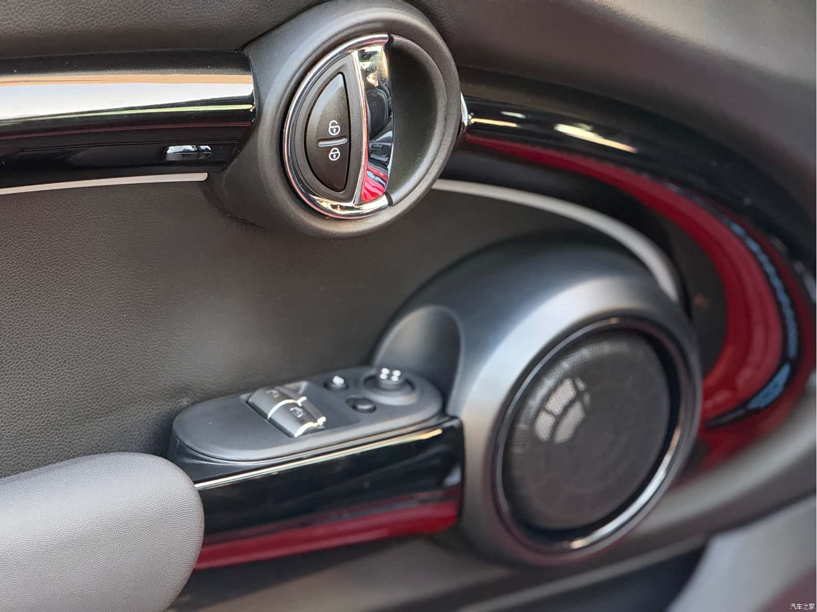 Mini Cooper, 2024 16