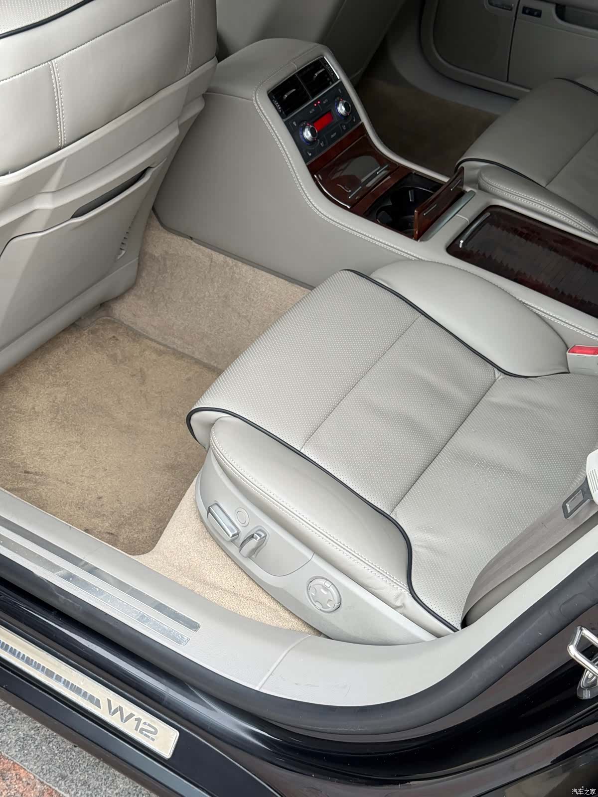 Audi A8L, 2006 17